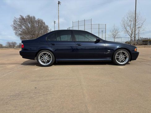 Used 2001 BMW 540i Sedan image 25