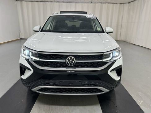 Certified 2022 Volkswagen Taos SEL AWD/4WD image 3