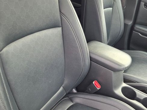 Used 2021 Kia Seltos EX image 9