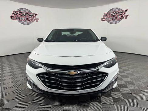 Used 2023 Chevrolet Malibu LS image 2