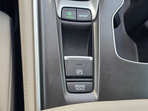 Used 2020 Honda Accord Touring image 20