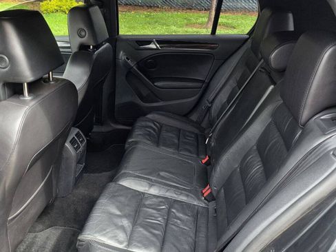 Used 2010 Volkswagen GTI 4-Door FWD image 10