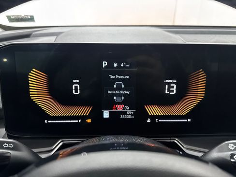 Used 2025 Kia Sorento S FWD image 7