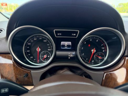 Used 2019 Mercedes-Benz GLS 550 4MATIC image 55