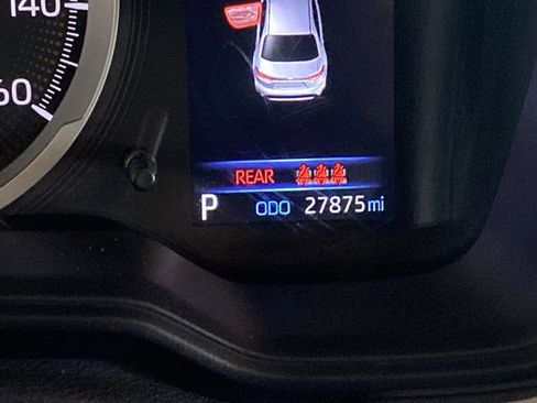 Used 2021 Toyota Corolla LE image 6