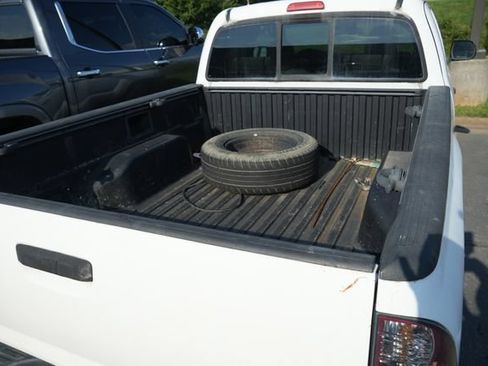 Used 2011 Toyota Tacoma 2WD Access Cab w/ Convenience Pkg image 15