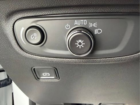 Used 2023 GMC Terrain SLE w/ Driver Convenience Package AWD/4WD image 27