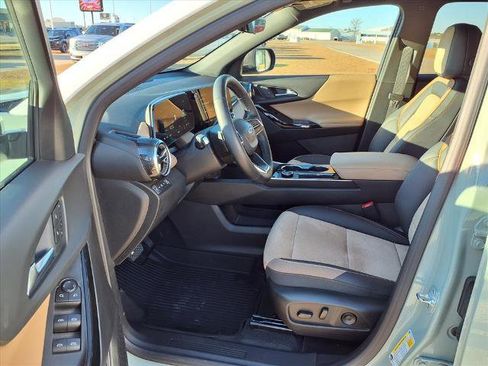 Used 2025 Chevrolet Equinox ACTIV w/ Safety and Technology Package AWD/4WD image 20