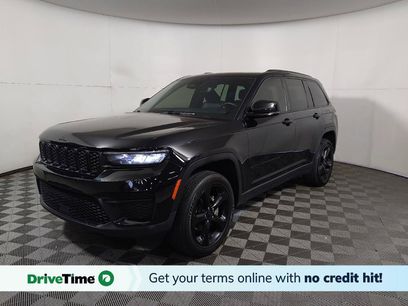 Used 2023 Jeep Grand Cherokee Altitude