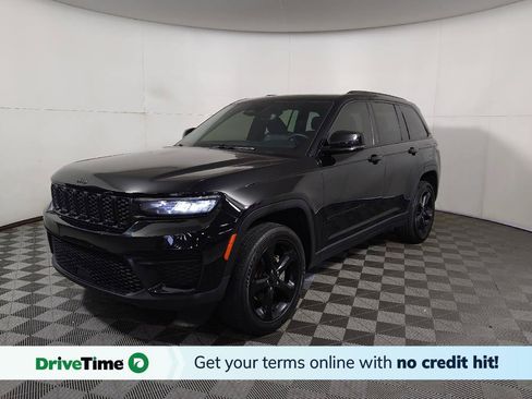 Used 2023 Jeep Grand Cherokee Altitude AWD/4WD image 1