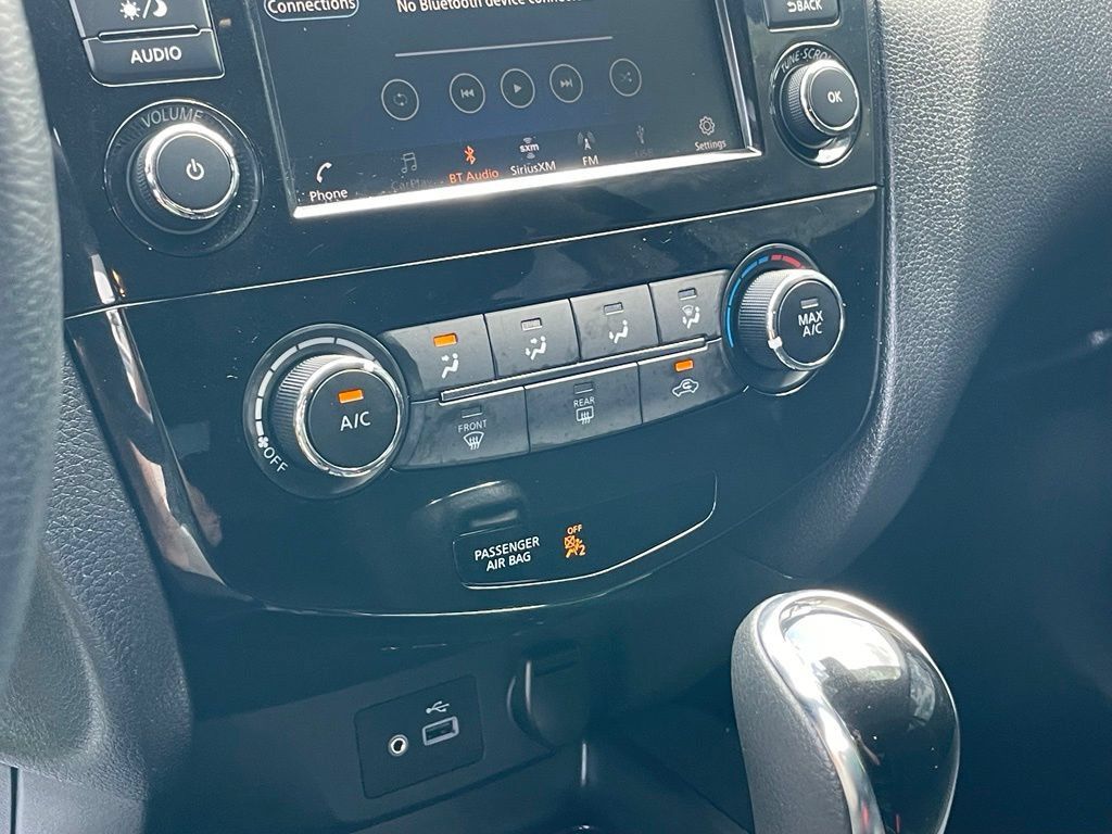 Used 2022 Nissan Rogue Sport S FWD image 16