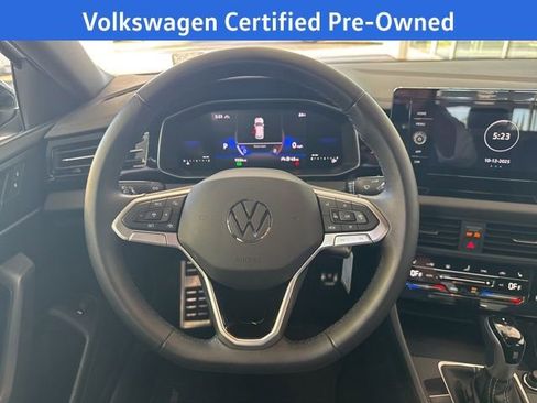 Certified 2025 Volkswagen Jetta Sport image 14
