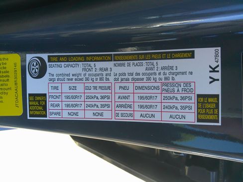 Used 2024 Toyota Prius LE image 36