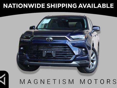 Used 2025 Toyota Grand Highlander AWD image 1
