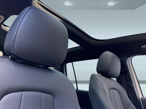 New 2026 Mercedes-Benz GLB 250 image 25