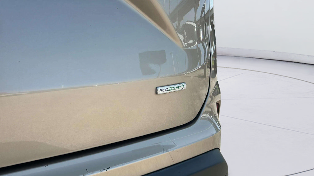 Used 2020 Ford Edge SE FWD image 30