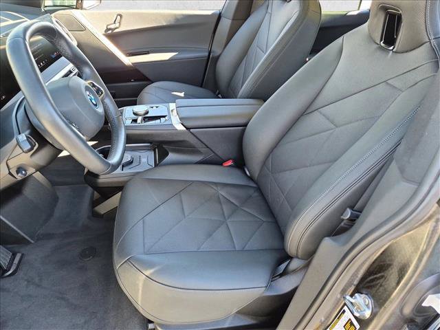 Certified 2024 BMW iX xDrive50 w/ Sport Package AWD/4WD image 17