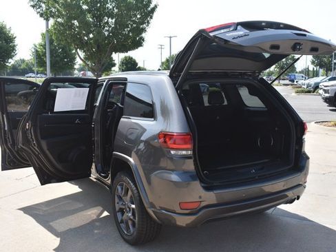 Used 2021 Jeep Grand Cherokee Limited w/ Quick Order Package 28K 80th AWD/4WD image 16
