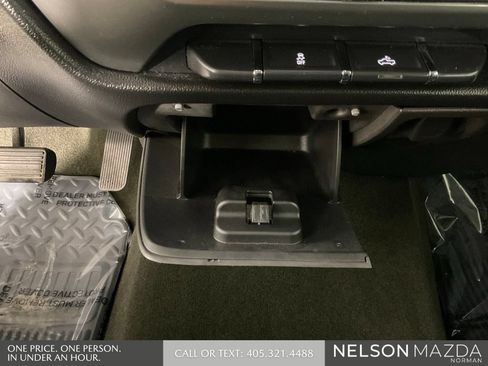 Used 2017 Chevrolet Silverado 1500 LT w/ All Star Edition AWD/4WD image 36