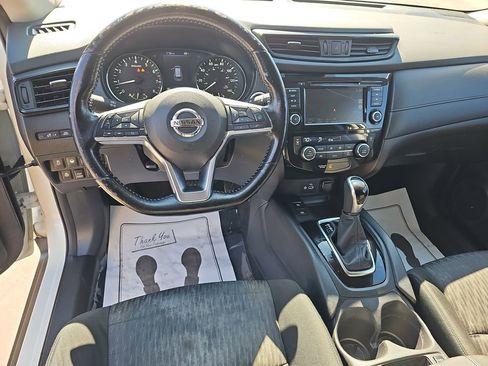 Used 2020 Nissan Rogue SV w/ Premium Package image 20