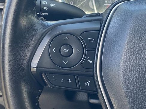 Used 2020 Toyota Camry SE w/ Carpet Mat Package FWD image 23