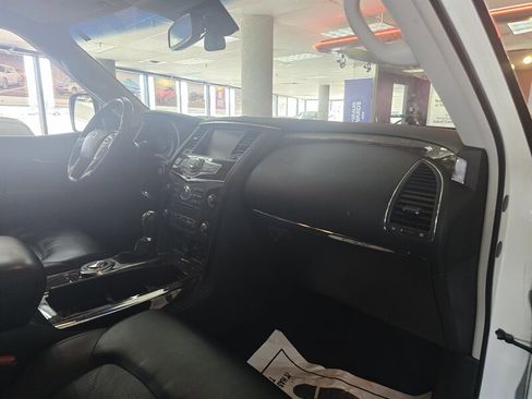 Used 2017 INFINITI QX80 2WD w/ Driver Assistance Package image 15