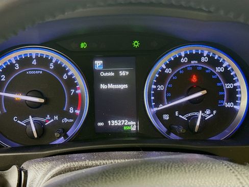 Used 2018 Toyota Highlander XLE image 12