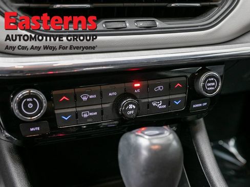 Used 2022 Jeep Compass Limited w/ Sun and Sound Group AWD/4WD image 20