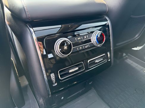 Used 2024 Lincoln Aviator AWD w/ Premium Package image 32