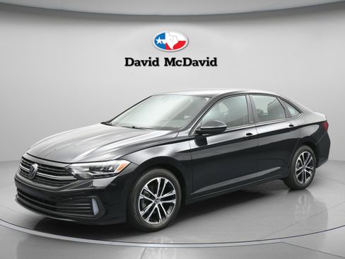Used 2024 Volkswagen Jetta Sport FWD image 1