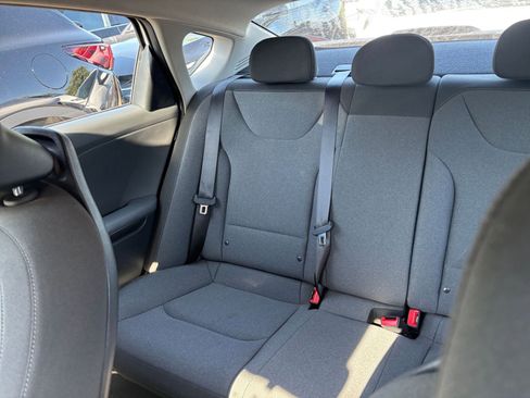 Used 2025 Kia K4 FWD image 38