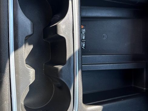 Used 2019 Chevrolet Silverado 1500 High Country AWD/4WD image 32