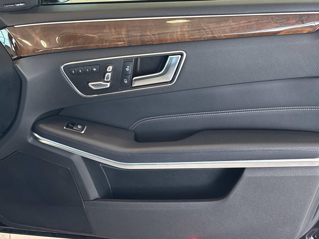 Used 2016 Mercedes-Benz E 350 Sedan image 36