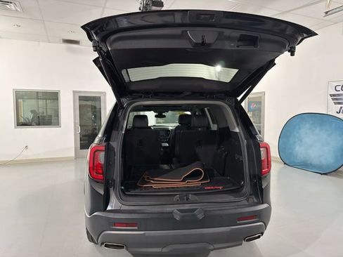 Used 2023 GMC Acadia AT4 w/ Technology Package AWD/4WD image 12