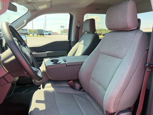 Used 2025 Ford F150 XLT w/ Equipment Group 301A Standard AWD/4WD image 16
