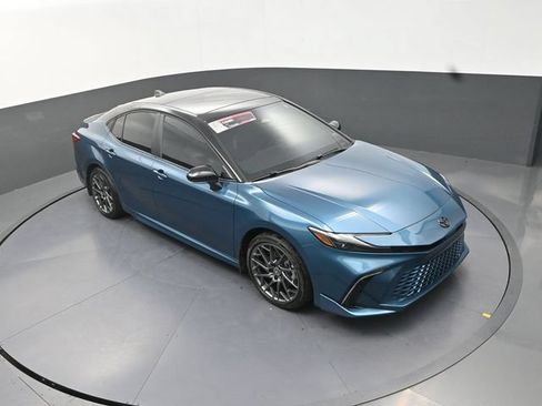 Used 2026 Toyota Camry XSE AWD/4WD image 12