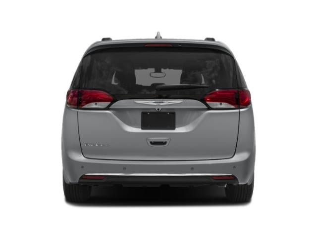 Used 2018 Chrysler Pacifica Limited w/ Tire & Wheel Group FWD image 5