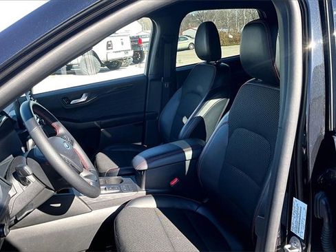 Used 2025 Ford Escape ST-Line image 25