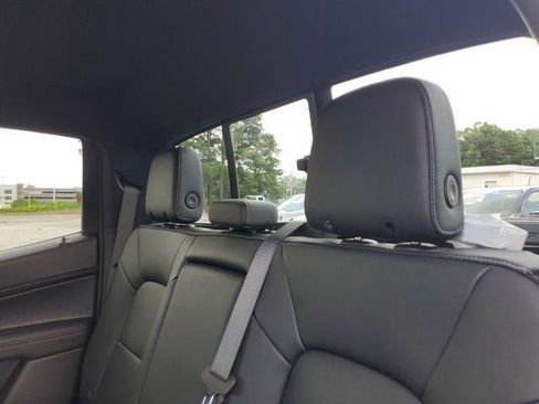 New 2026 GMC Canyon Elevation RWD image 9