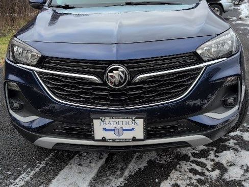 Certified 2022 Buick Encore GX Preferred w/ Cold Weather Comfort Package image 2