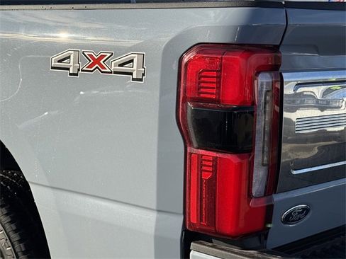 Certified 2024 Ford F350 Limited w/ Snow Plow Prep Package image 31