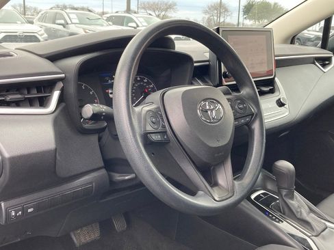 Used 2023 Toyota Corolla LE image 8