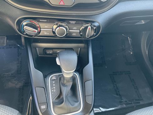 Used 2021 Kia Soul LX image 16