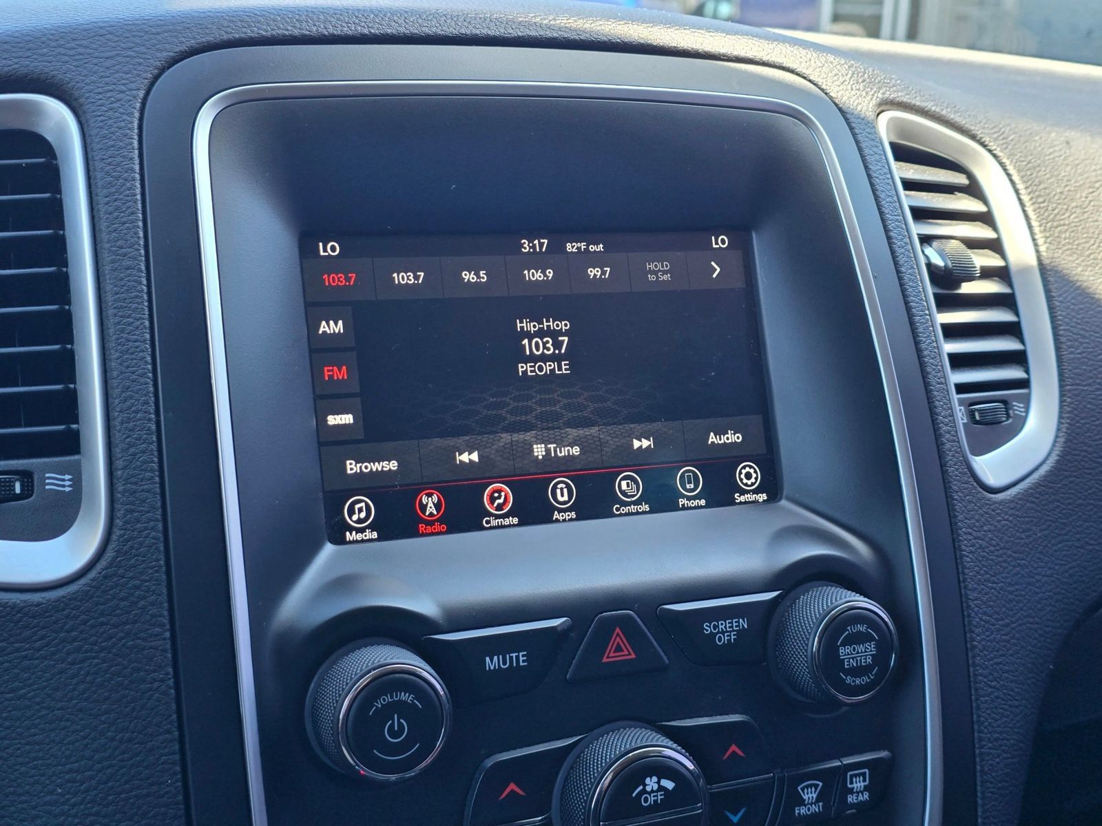 Used 2019 Dodge Durango SXT w/ Trailer Tow Group IV RWD image 26