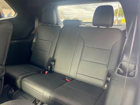 Used 2025 Buick Enclave Sport Touring image 13