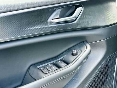 New 2025 Jeep Grand Cherokee L Laredo image 12