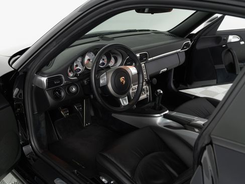 Used 2005 Porsche 911 Carrera S RWD image 11