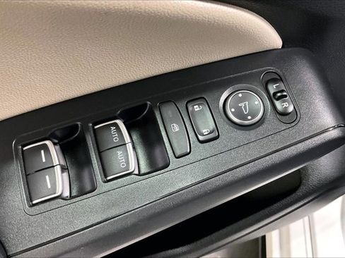 Used 2022 Honda Civic EX-L image 39