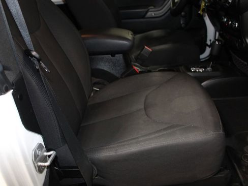 Used 2014 Jeep Wrangler Sport AWD/4WD image 30