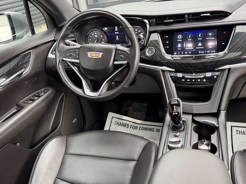 Used 2021 Cadillac XT6 Premium Luxury AWD/4WD image 24